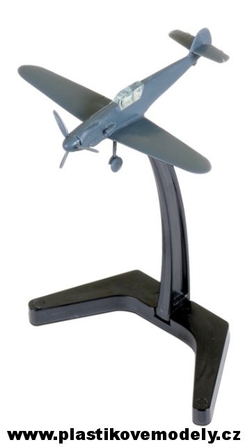 Wargames (WWII) Messerschmitt Bf 109F-2 (Zvezda 1:144) > 1:144
