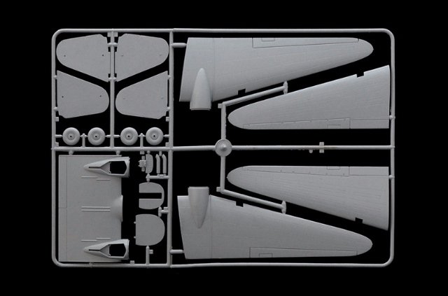 C-47 SKYTRAIN (Italeri 1:72) 
