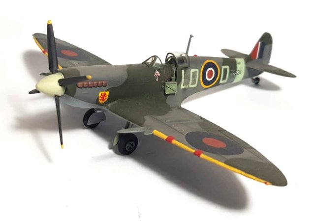 SPITFIRE MK.IX (Italeri 1:72) 