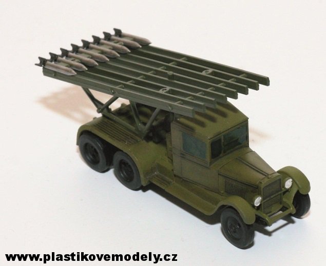 Wargames (WWII) military 6128 - BM-13 Katyusha (Zvezda 1:100) 