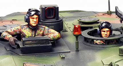 Leopard 2A6 Main Battle Tank (Tamiya 1:35) 