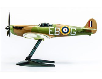 J6000 - QUICK BUILD Spitfire (Airfix)