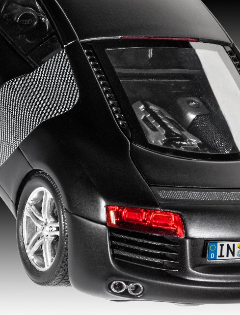 Auto Audi R8 (Revell 1:24) 