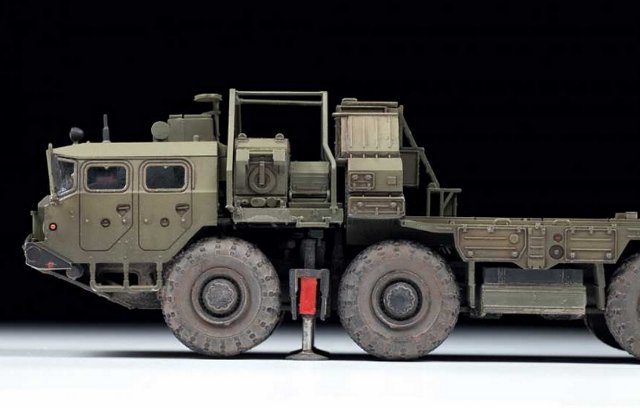S-400 Triumf Missile System (Zvezda 1:72) 
