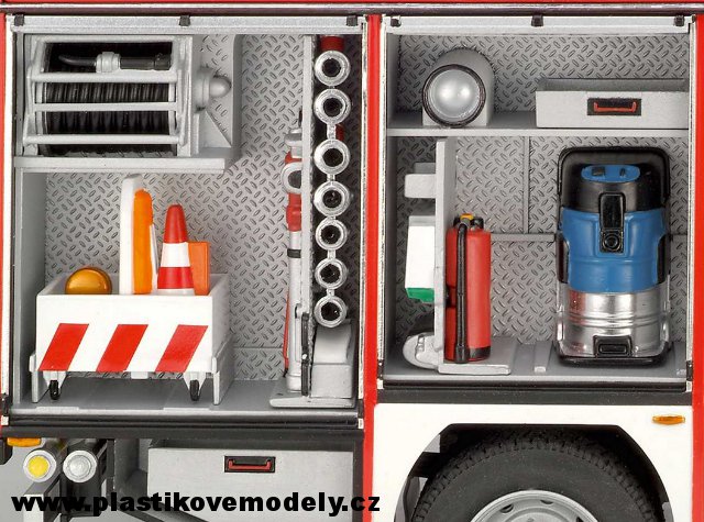 07452 - Schlingmann HLF 20 (MAN TGM Euro 6) (Revell 1:24) 
