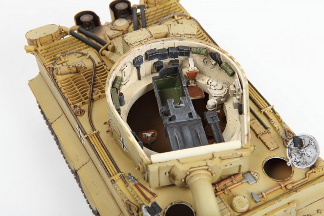 Tank Tiger I Early (Kursk) (Zvezda 1:35) 