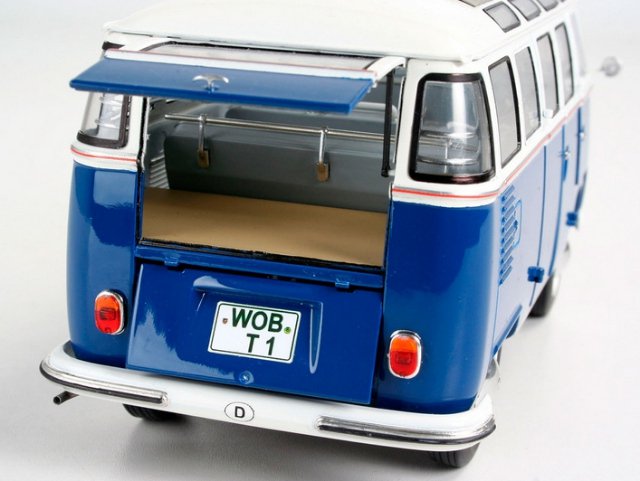 07399 - VW T1 SAMBA BUS (Revell 1:24) 