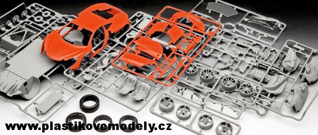 Set McLaren 570S (Revell 1:24) 