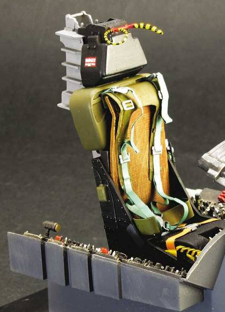 F-104 G STARFIGHTER COCKPIT (1:12) 