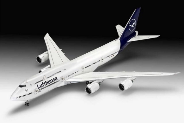 Boeing 747-8 Lufthansa New Livery (Revell 1:144) 