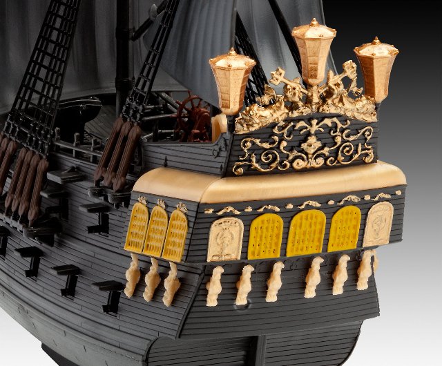 EasyClick loď Black Pearl (Revell 1:150) 