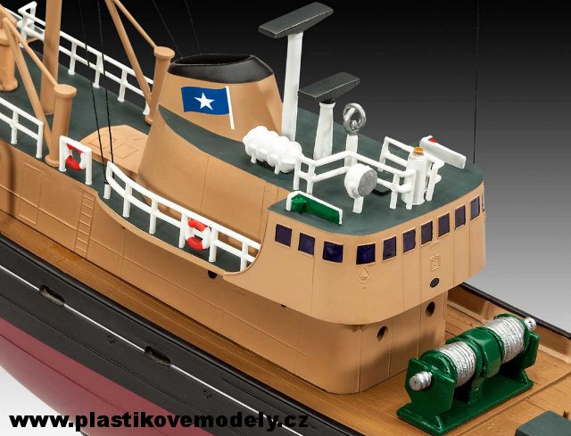 05204 - Northsea Fishing Trawler (Revell 1:142) 