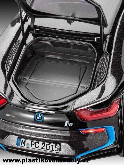 07008 - BMW i8 (Revell 1:24) 