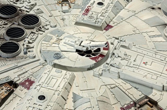 Millennium Falcon (Revell 1:72) 