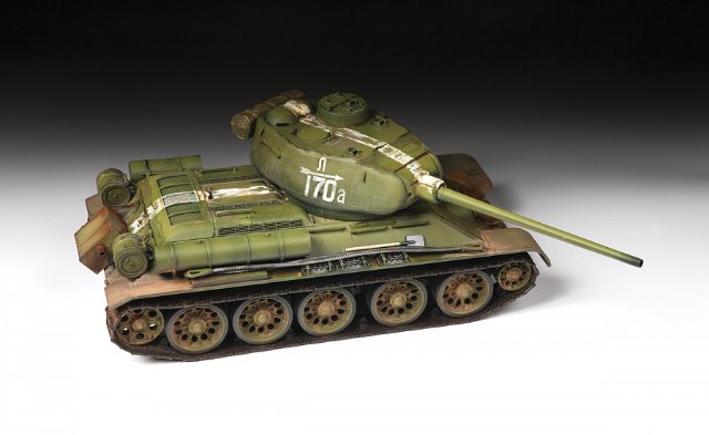 Soviet Medium Tank T-34/85 (Zvezda 1:35) 