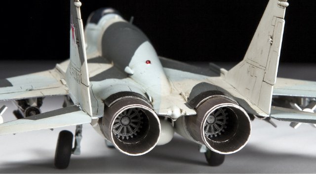MIG-29 SMT (Zvezda 1:72) 