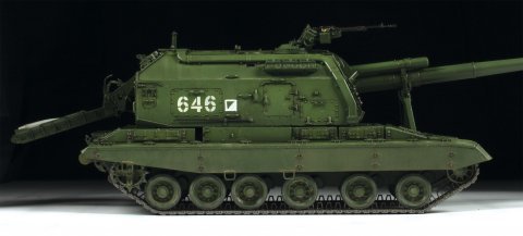 MSTA-S is a Soviet-Russian self-propelled 152mm artillery gun (Zvezda 1:35) 