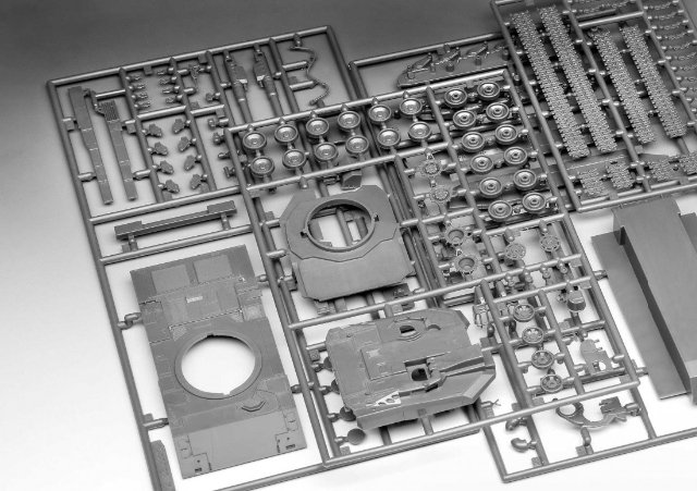 Tank Leclerc T5 (Revell 1:72) 