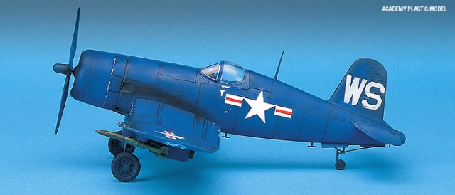 F4U-4B Corsair (Academy 1:48) 