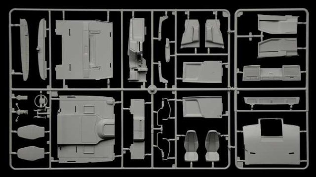 Truck VOLVO FH4 Globetrotter Medium Roof (Italeri 1:24) 