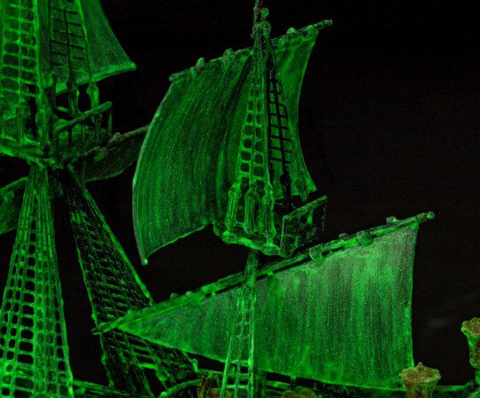 EasyClick Ghost Ship (incl. night color) (Revell 1:150) 