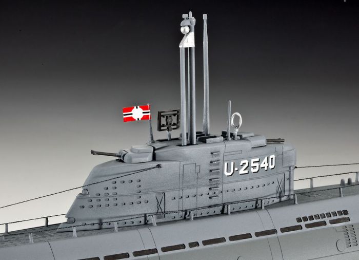 05078 - Deutsches U-Boot Typ XXI mit Interieur (Revell 1:144) 