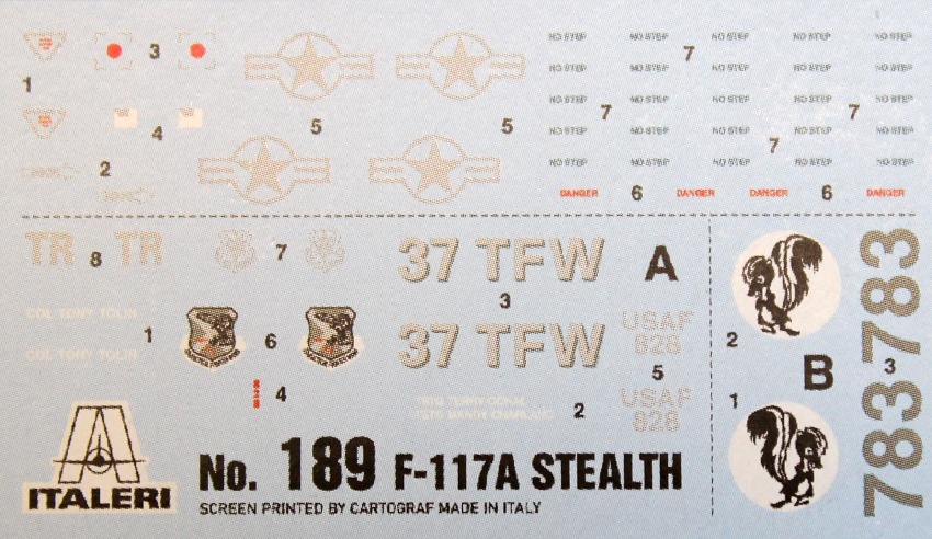 F-117A NIGHTHAWK (Italeri 1:72) 
