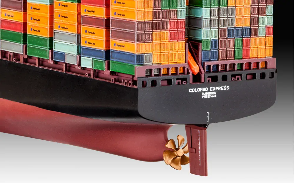 Container Ship Colombo Express (Revell 1:700)