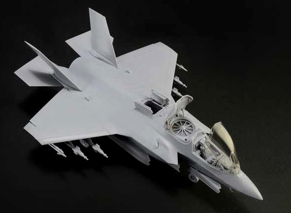 F-35 B Lightning II STOVL version (1:72) 