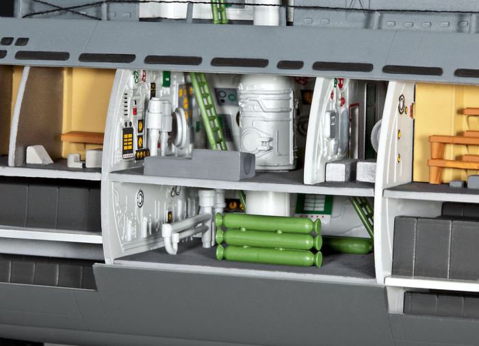 05078 - Deutsches U-Boot Typ XXI mit Interieur (Revell 1:144) 