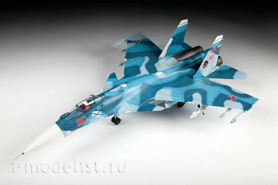 Sukhoi SU-33 Flanker D (Zvezda 1:72) 