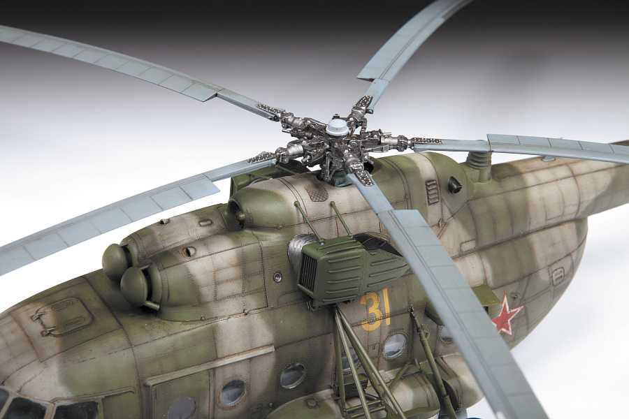 Vrtulník MIL-Mi-8MT (Zvezda 1:48)