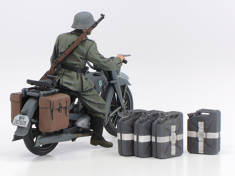 Panzerkampfwagen Pz.IV. Ausf.G & Motorcycle Set (Tamiya 1:35)